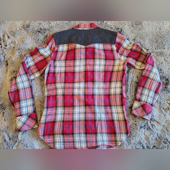 Levi's Shirt Womens Medium Red Plaid Cotton Flannel Pearl Snap Western Cowgirl - Picture 6 of 7
